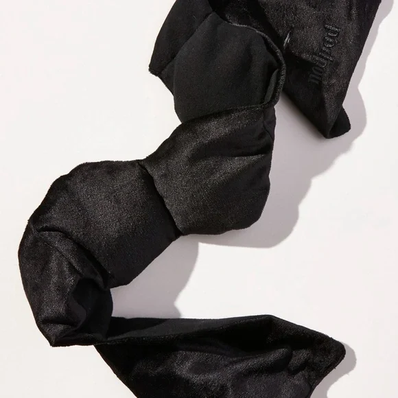 Nodpod Sleep Mask in Black - Picture 9 of 9